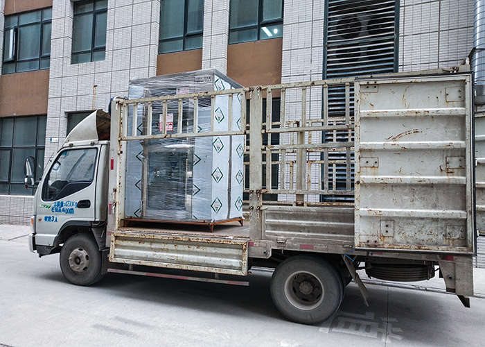 北京某餐飲管理公司采購201雙吹感應互鎖風淋室
